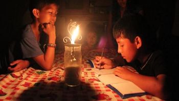 El gobierno incentiva el ahorro para reducir los cortes de luz El gobierno incentiva el ahorro para reducir los cortes de luz