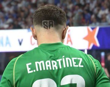 El nuevo look del Dibu Martinez en el debut de Argentina en la Copa America