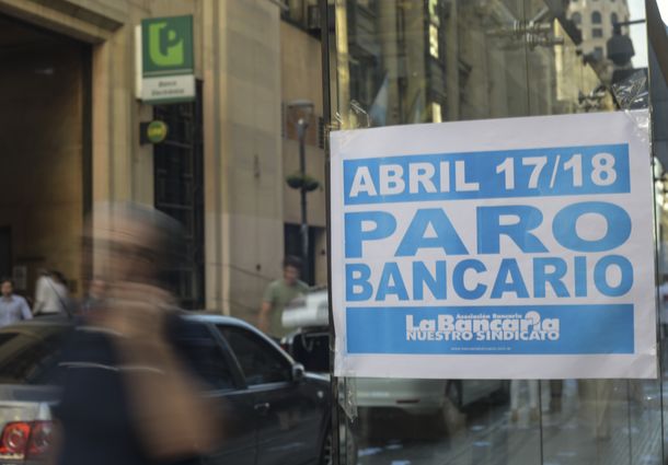 El microcentro estaba casi paralizado por el paro bancario