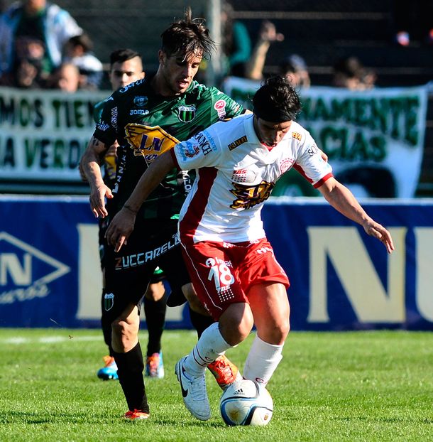 Chicago goleó a Huracán y celebró su primer triunfo del torneo