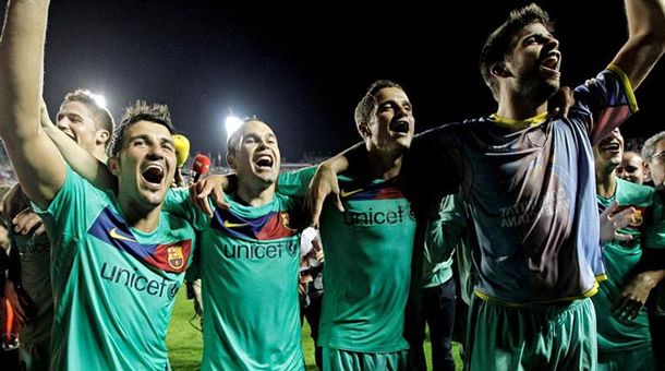 Barcelona festeja su 22° título y achica la brecha con el Real Madrid