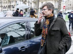 renuncio uno de los caricaturistas estrella de la revista charlie hebdo renuncio uno de los caricaturistas estrella de la revista charlie hebdo