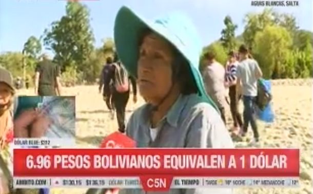 Argentina y Bolivia intercambian consumidores por el precio del dólar