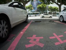 polemica en china por la implementacion de estacionamientos solo para mujeres polemica en china por la implementacion de estacionamientos solo para mujeres