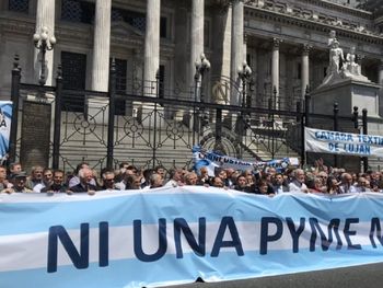 Cada día, unas 50 pymes cierran sus puertas en todo el país