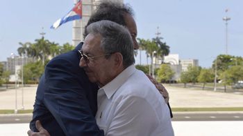 scioli llego a cuba y se reunio con castro tras la apertura del dialogo con eeuu scioli llego a cuba y se reunio con castro tras la apertura del dialogo con eeuu