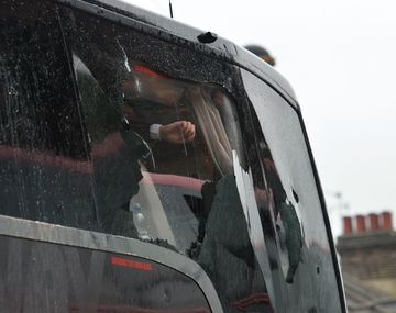 Suspenderán de por vida a hinchas del West Ham que atacaron un micro rival