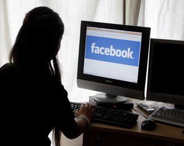 Conoció a un joven por Facebook, acudió a una cita y la violaron entre cuatro