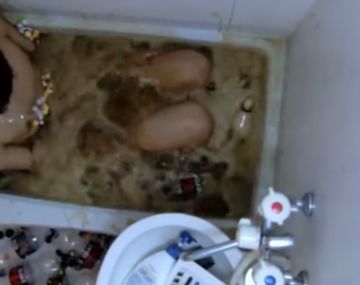 Un baño de Coca Cola y pastillas de menta