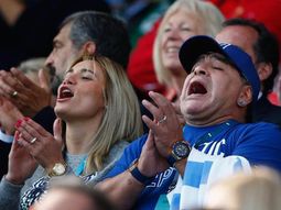 maradona, el show aparte en la victoria de los pumas maradona, el show aparte en la victoria de los pumas