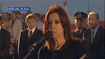 cfk insiste: los fondos buitre no aparecen por casualidad cfk insiste: los fondos buitre no aparecen por casualidad