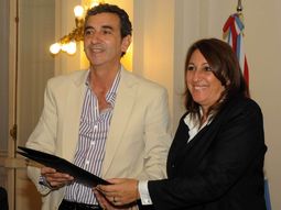 randazzo entrego $10 millones para iniciar la construccion de la estacion de tren de rosario randazzo entrego $10 millones para iniciar la construccion de la estacion de tren de rosario