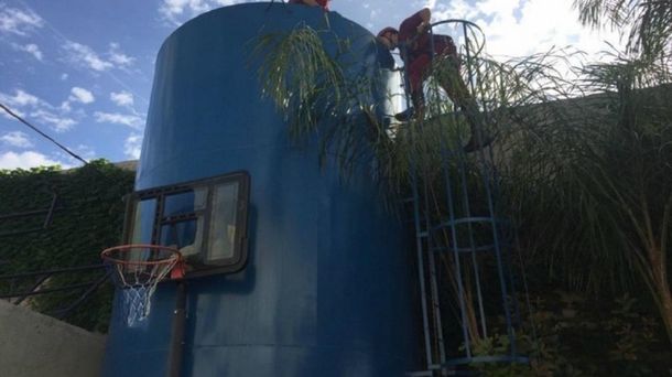 Un ladrón murió ahogado por culpa de su compañero en Córdoba.