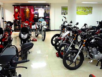 Concesionarias de motos impulsan un debate por la reducción en las ventas
