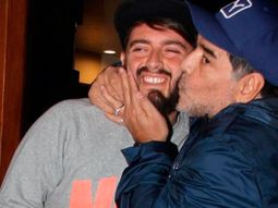 Diego Jr. vendría este fin de semana a despedirse de Maradona