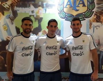 Caruzzo, Marcone y Alario se juntaron con el resto de la Seleccion