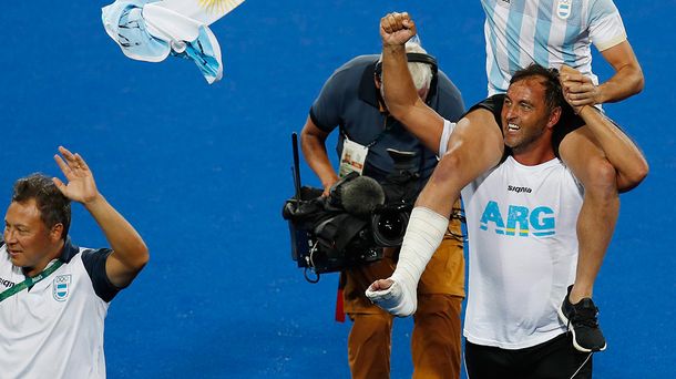 Chapa Retegui le contestó a los que le dijeron ñoqui: Hice 500 clínicas de hockey social en la Argentina