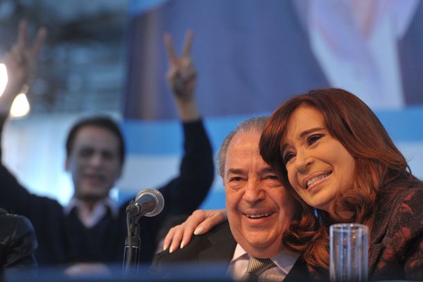 CFK: No se puede gobernar el país con globitos y chamuyo
