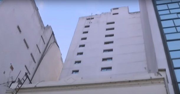 Una mujer murió tras caer de un piso 12 en pleno centro porteño