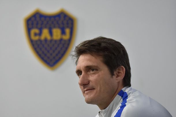 Barros Schelotto y la formación para el Superclásico
