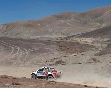 El Dakar se adentra en el peligroso desierto de Atacama