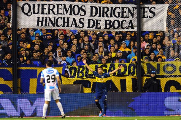 En una Bombonera encendida, los simpatizantes arremetieron: Queremos dirigentes hinchas de Boca