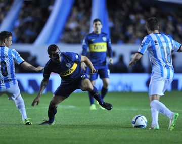 Tevez enmascarado: así jugó el Apache ante Racing