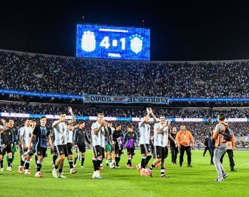 Argentina habló en la cancha y aplastó a Brasil en una goleada histórica