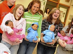 entregan bebes robot para evitar el embarazo en ninos entregan bebes robot para evitar el embarazo en ninos