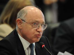 timerman volvera a defender la soberania de malvinas ante la naciones unidas timerman volvera a defender la soberania de malvinas ante la naciones unidas