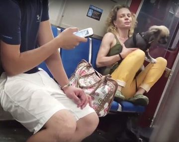 VIDEO: Una mujer fue escrachada maltratando salvajemente a su perro