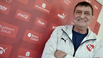 en independiente quieren a julio cesar falcioni como dt en independiente quieren a julio cesar falcioni como dt