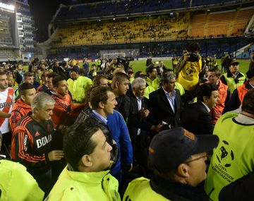 {altText(,#Superpapelón Boca echó a siete socios y suspendió a dos por los incidentes)}