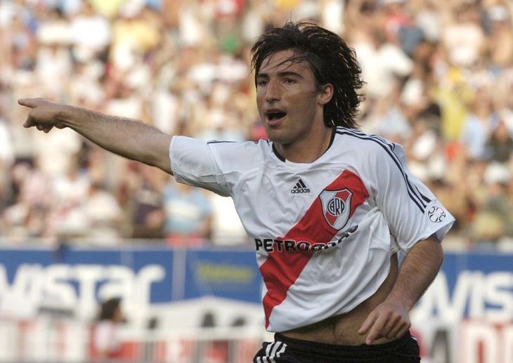 Farías volvió al país pero su futuro está afuera