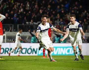 Los cuatro goles de Gimnasia-Independiente