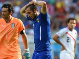 la prensa italiana califica de desastrosa la actuacion de su equipo ante costa rica la prensa italiana califica de desastrosa la actuacion de su equipo ante costa rica