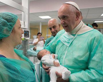 La visita del Papa a pacientes terminales