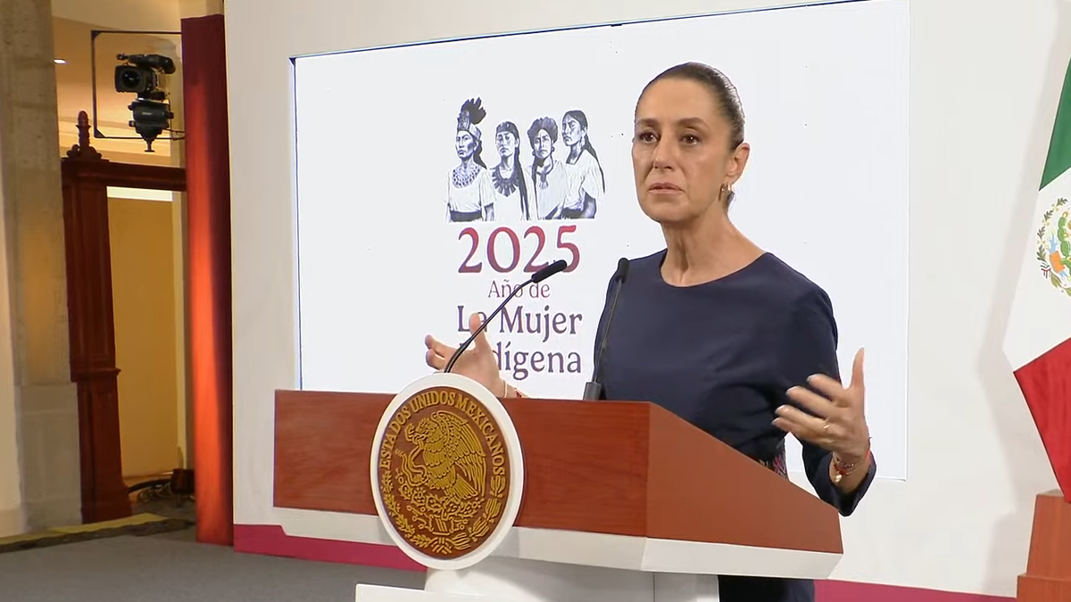 Claudia Sheinbaum en una nueva Mañanera del Pueblo.