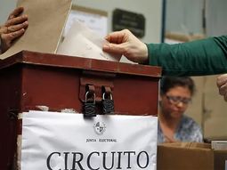 Las elecciones primarias y obligatorias se adelantarían al 2 de junio del año que viene en Uruguay. Las elecciones primarias y obligatorias se adelantarían al 2 de junio del año que viene en Uruguay.