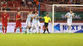 en su primer amistoso, la seleccion sub 20 goleo a vietnam en su primer amistoso, la seleccion sub 20 goleo a vietnam