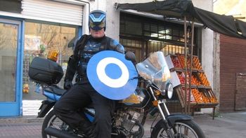 deprimido y con miedo, el capitan menganno dejo de patrullar