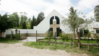 simulo ser indigente, unas monjas lo alojaron y levanto una carpinteria en la iglesia simulo ser indigente, unas monjas lo alojaron y levanto una carpinteria en la iglesia