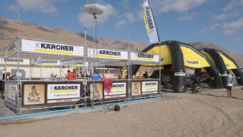 mira como se lavaron los vehiculos del dakar mira como se lavaron los vehiculos del dakar