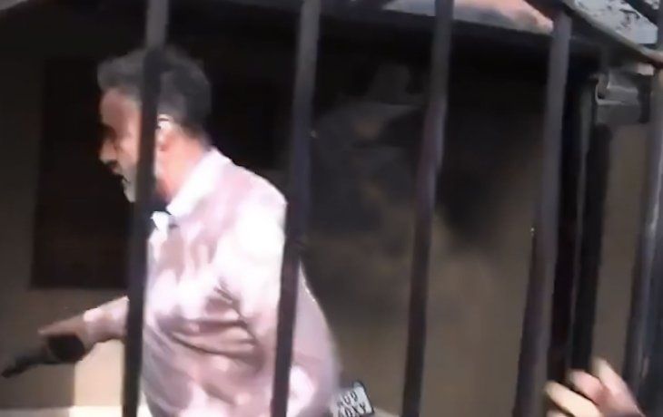 Video: Leopoldo Luque se sacó con un periodista y le robó el micrófono