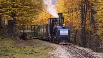 El pintoresco tren sacado de un cuento de Disney que estuvo 40 años cerrado y tiene seis estaciones soñadas El pintoresco tren sacado de un cuento de Disney que estuvo 40 años cerrado y tiene seis estaciones soñadas