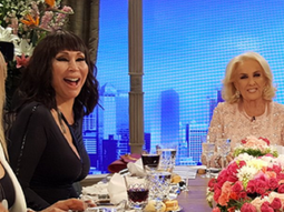 Moria Casán, picante con Mirtha Legrand.