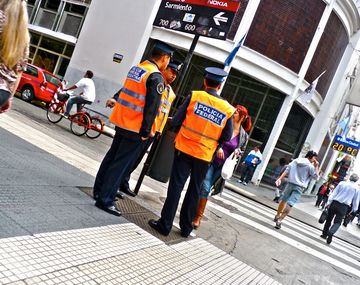 Tiroteo y persecución en un intento de robo a un edificio