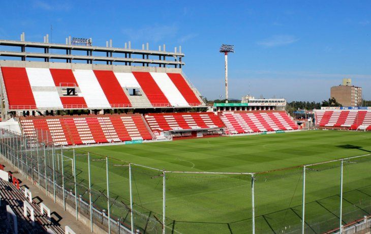 Cómo ver en vivo Unión vs. Deportivo Riestra por el Torneo Apertura
