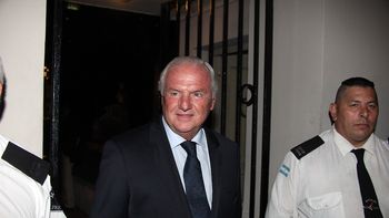 #niembrogate investigan al periodista por la compra de autos de alta gama #niembrogate investigan al periodista por la compra de autos de alta gama