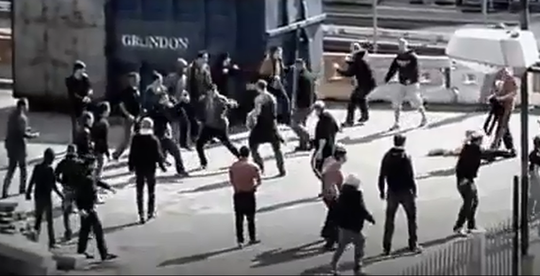 Batalla campal antes de la final entre Bayern y Dortmund